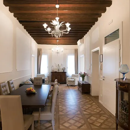 Ca'delle Muneghe Antico Convento Del Xvi Secolo * 威尼斯