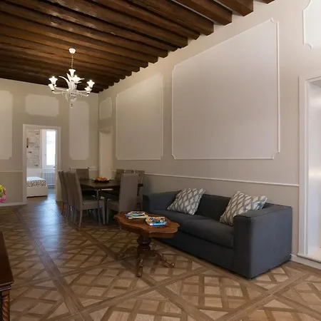公寓 Ca'delle Muneghe Antico Convento Del Xvi Secolo *